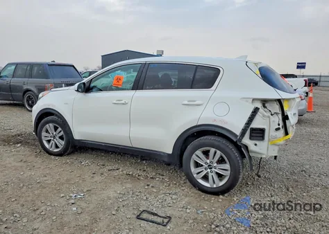 2017 Kia Sportage Lx z USA, uszkodzony, nr VIN KNDPMCAC3H7184561